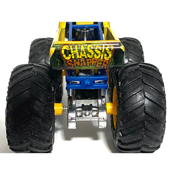 Hot Wheels Chassis Snapper Green Monster Trucks Loose Diecast Toy Car 1:64 - Picture 6 of 10